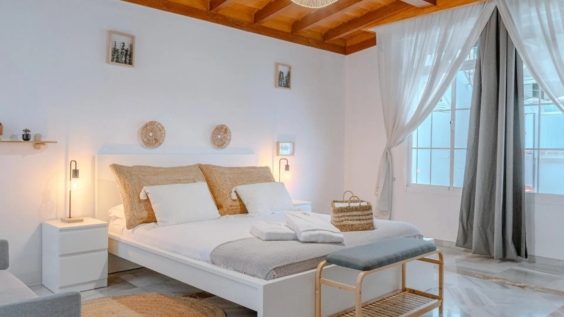 Guest house El Mirador De La Consentida Rooms & Suites Boutique Marbella Spain