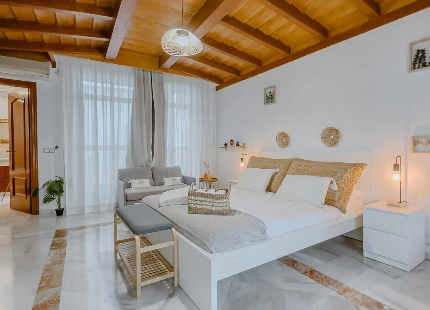 Guest house El Mirador De La Consentida Rooms & Suites Boutique Marbella Spain